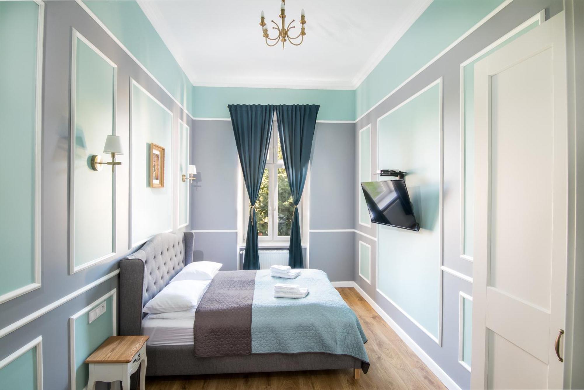 Karmelicka Stylish In Cracow By Renters Cracovia